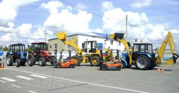 Не знаете, с чего начать? Поможем получить тракторные права!